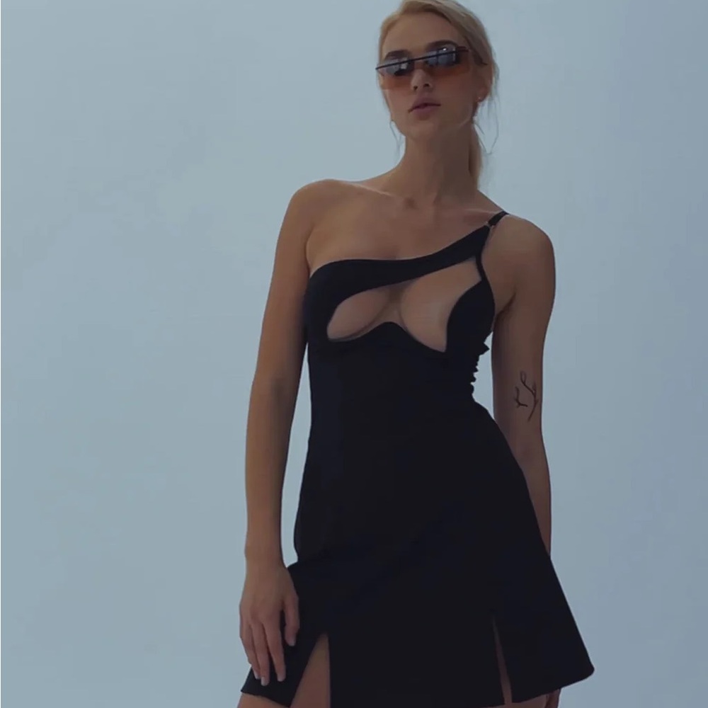 God Save Queens 'Gigi' Mesh Dress NWOT - Picture 6 of 11